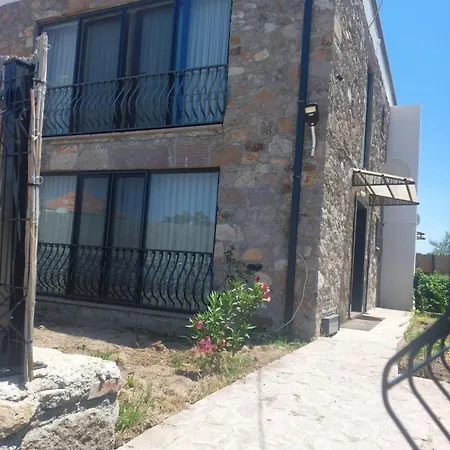 Badem Cicegi Ve Zeytin Cicegi Villa *