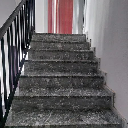 Badem çiçeği Ve Zeytin çiçeği Ayvacik (Canakkale)